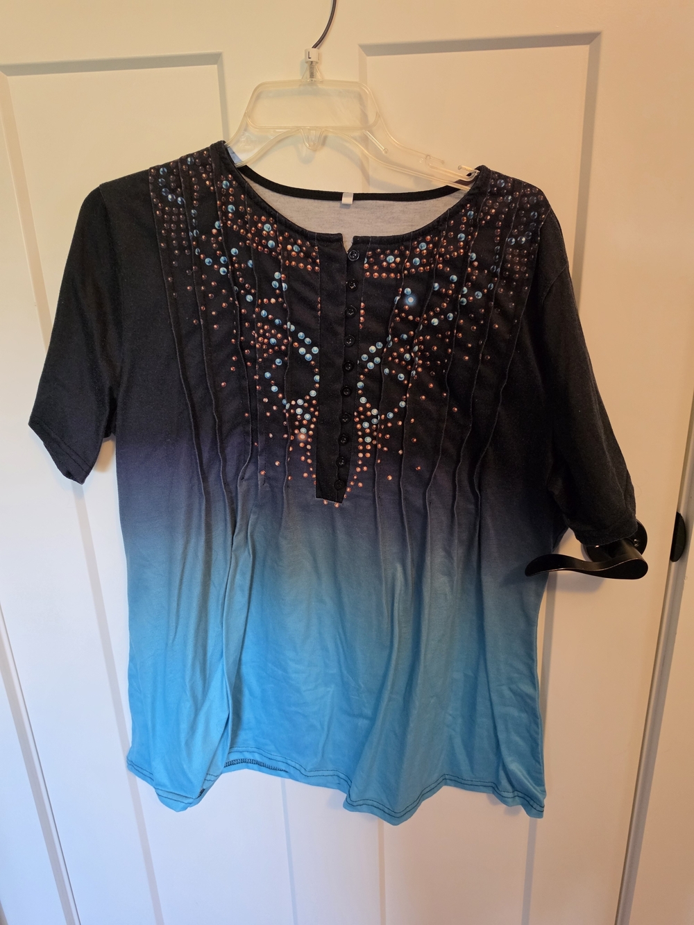 Embellished Ombre Blue-Black Short Sleeve Top